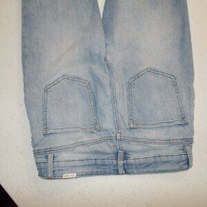 Almost Famous Jeans- light wash